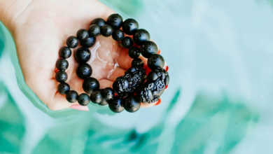 Obsidian Necklace – Meaning, Benefits, Types, and Complete Guide